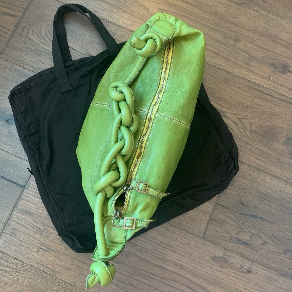 Gorgeous Apple Green Sissirossi bag made in Italy - Picture 5 of 8